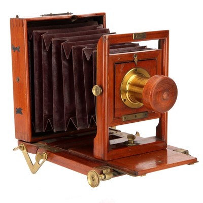 Lot 267 - A Liverpool Photographic Supply Company Half Plate Mahogany Field Camera