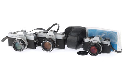 Lot 39 - A Group of 35mm SLR Cameras