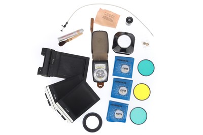 Lot 387 - A Small Selection of Photographica