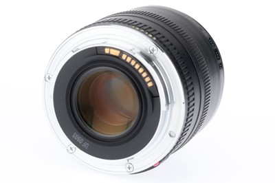 Lot 269 - A Canon EF f/2.5 50mm Compact Macro Lens