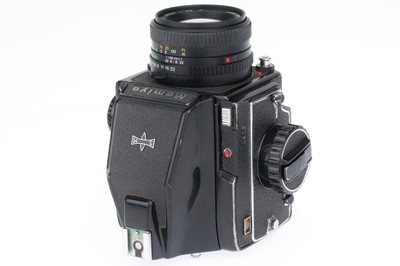 Lot 152 - A Mamiya M645 Medium format Camera Outfit