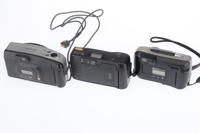 Lot 215 - A Group of Compact Cameras