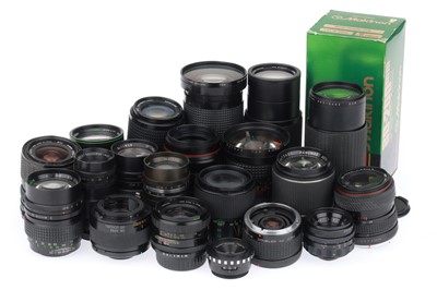 Lot 261 - A Selection of Camera Lenses
