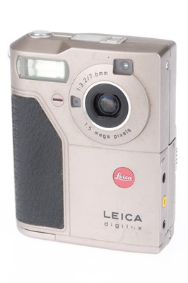 Lot 81 - A Leica Digilux Digital Compact Camera