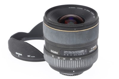 Lot 227 - A Sigma EX 17-35mm Wide Angle Zoom Lens