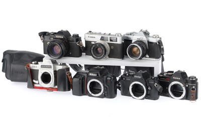 Lot 28 - A Mixed Selection of 35mm Cameras