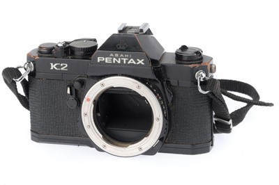 Lot 132 - A Pentax K2 35mm SLR Camera