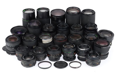 Lot 253 - A Selection of MD-mount Lenses