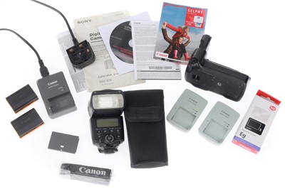 Lot 410 - A Selection of Canon Accessories