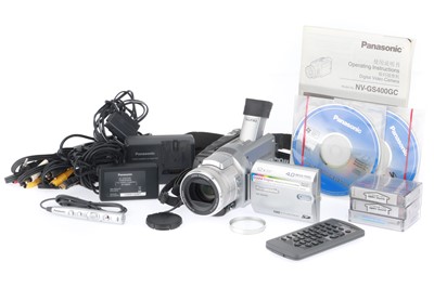Lot 373 - A Panasonic NV-GS400 DV Camcorder