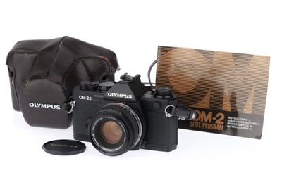 Lot 118 - An Olympus OM-2 Spot/Program 35mm SLR Camera