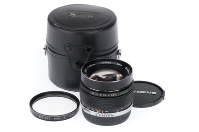 Lot 314 - An Olympus Zuiko f/2 35mm Auto-W Lens