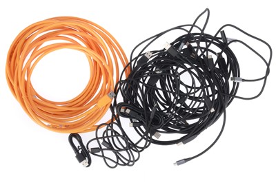 Lot 495 - A Selection of USB Cables