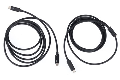 Lot 497 - An OWC 100W 40Gb/s Thunderbolt 4 Cable