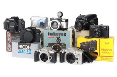 Lot 197 - A Mixed Selection of Cameras
