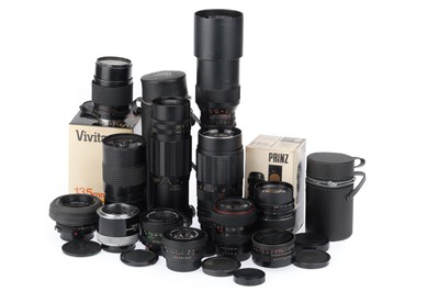 Lot 424 - A Selection of Camera Lenses