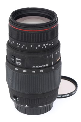 Lot 298 - A Sigma APO DG 70-300mm Zoom Lens