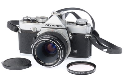 Lot 238 - An Olympus OM-1 35mm SLR Camera