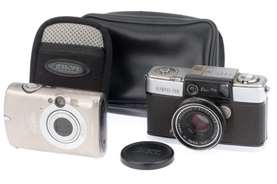 Lot 433 - A Pair of Compact Cameras