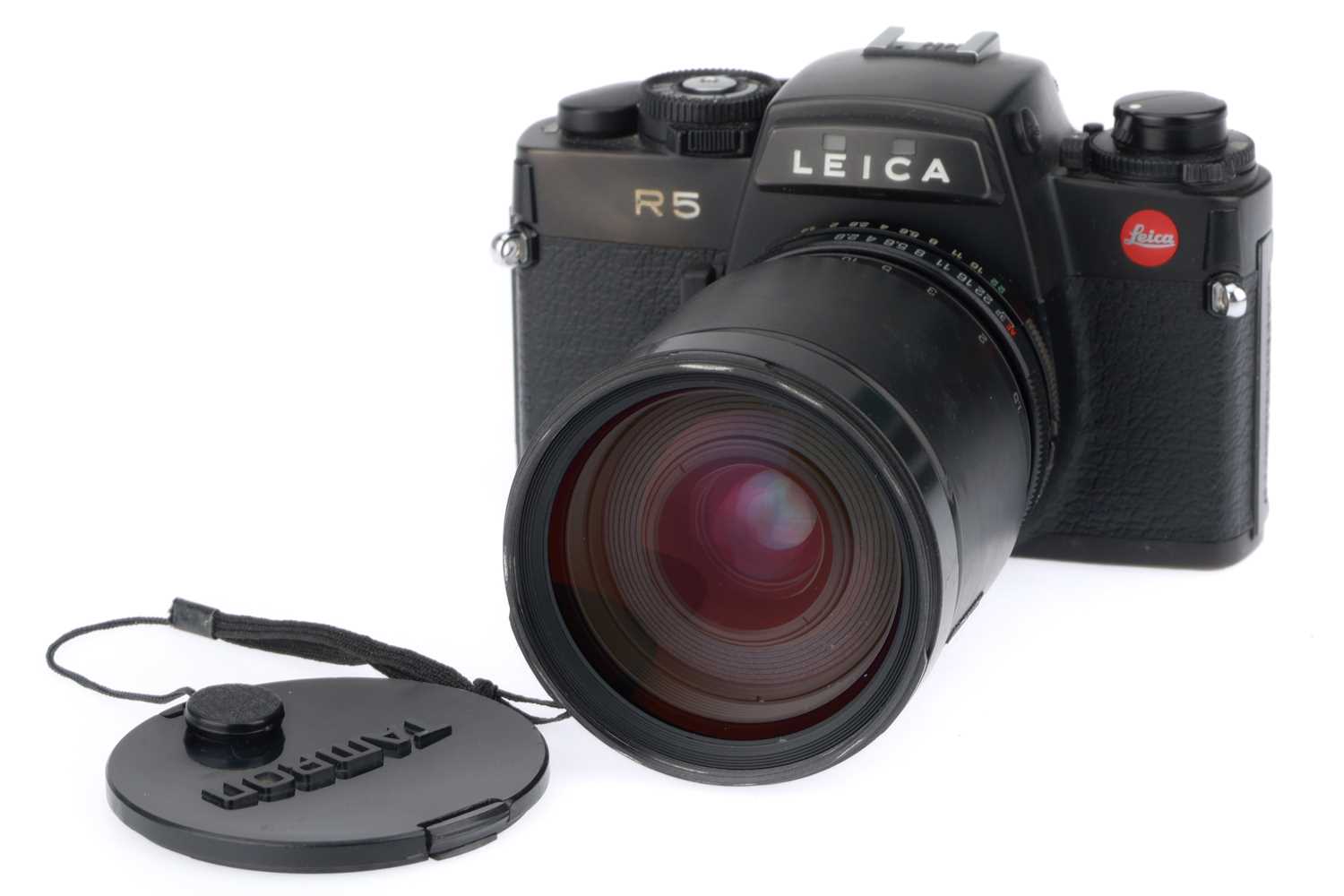 Lot 39 - A Leica R5 35mm SLR Camera