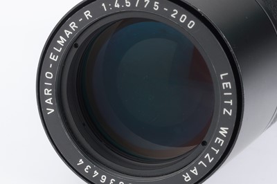 Lot 41 - A Leica R5 35mm SLR Camera