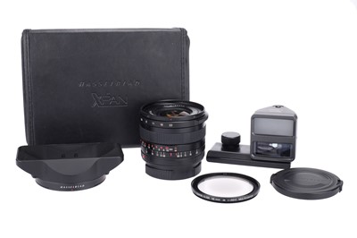 Lot 239 - A Hasselblad X-pan Aspherical f/5.6 30mm Lens