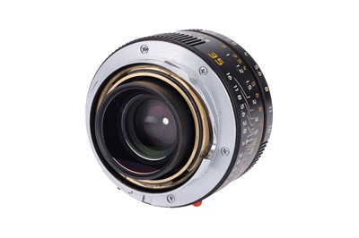 Lot 41 - A Leitz Summicron-M Apsh. f/2 35mm Lens