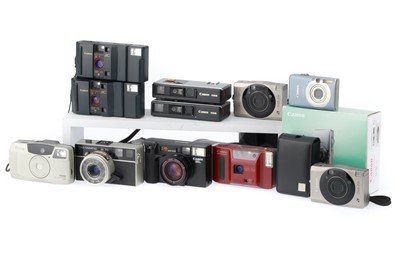 Lot 383 - A Selection of Canon Compact Cameras