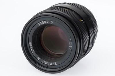 Lot 36 - A Leicaflex SL2 Camera Outfit