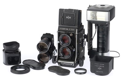 Lot 313 - A Mamiya C330 Medium Format TLR Camera Outfit