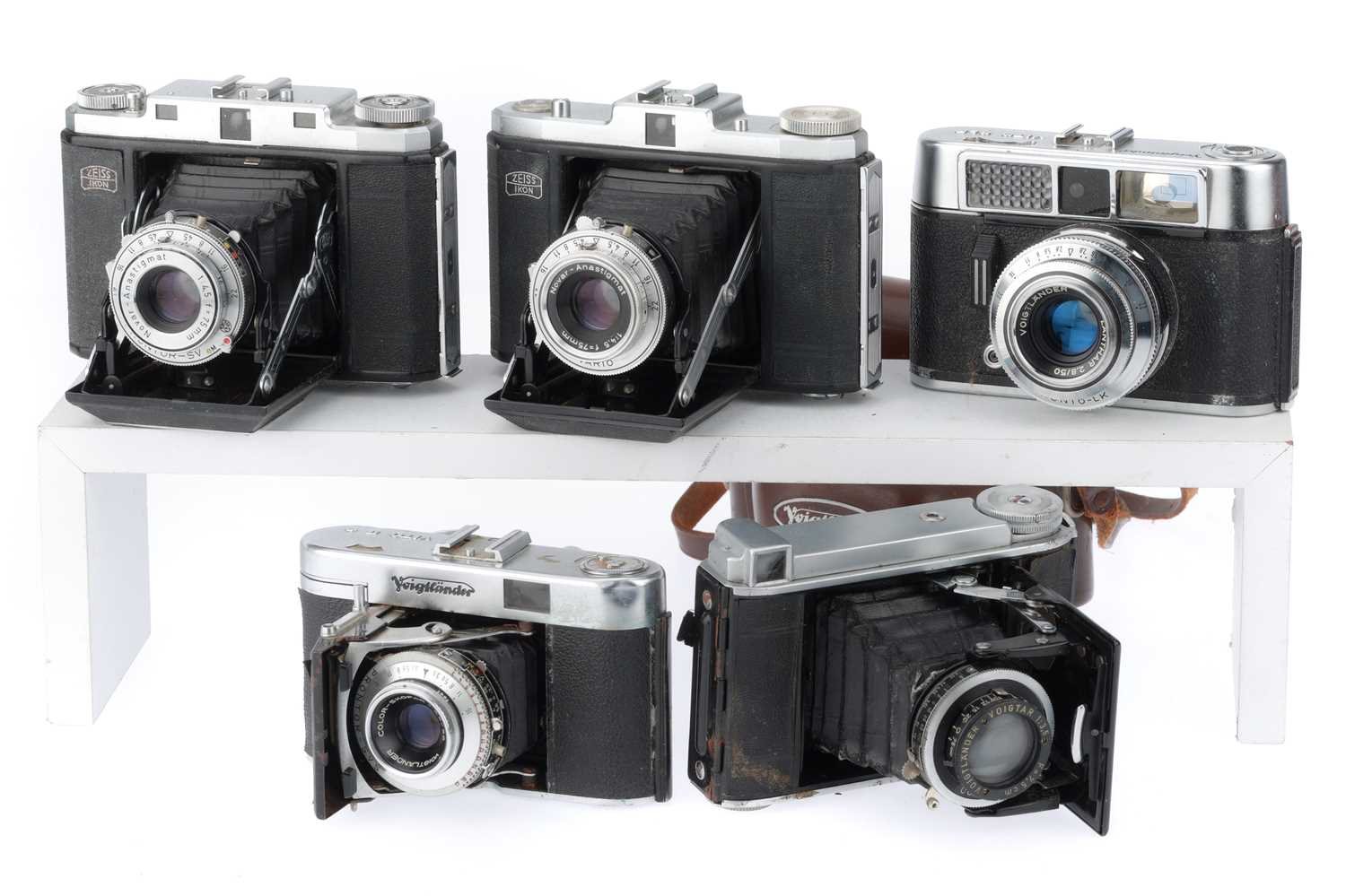 Lot 429 - A Group of German 35mm Cameras,