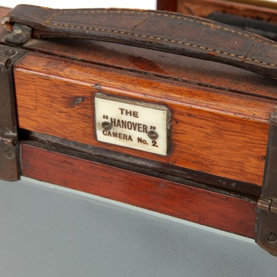 Lot 275 - An Evans & Sons Hanover No.2 Half Plate Mahogany Field Camera