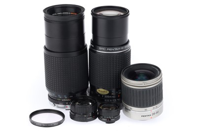 Lot 521 - A Group of Camera Lenses