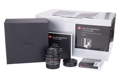 Lot 49 - A Leitz APO-Summicron-M ASPH. f/2 50mm Lens