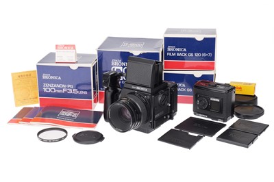 Lot 307 - A Zenza Bronica GS-1 Medium Format Camera