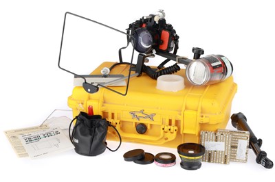 Lot 86 - A Nikonos V Underwater Camera Outfit
