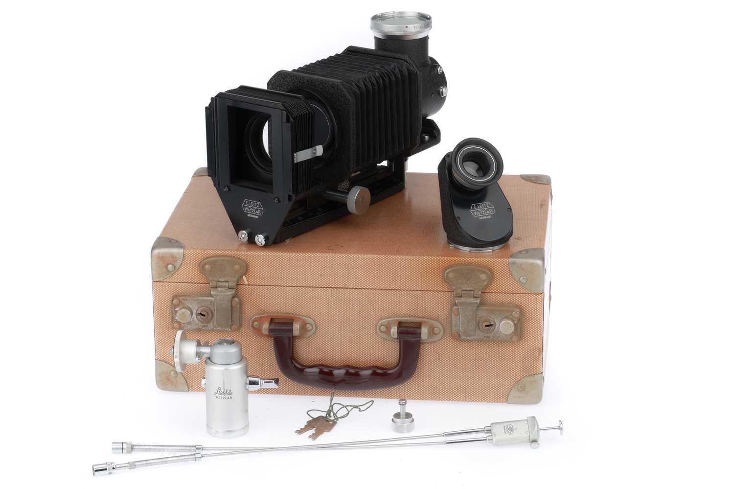 Lot 47 - A Leitz Wetzlar Bellows Outfit