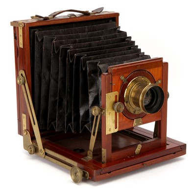 Lot 276 - A London & Paris Optical & Clock Co. Royalty Half Plate Mahogany Field Camera