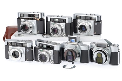 Lot 168 - A Group of Compact Cameras