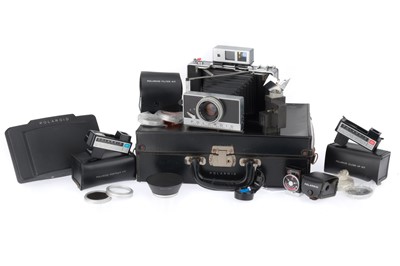 Lot 456 - A Polaroid Land Camera 180 Outfit