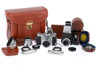 Lot 459 - A Voigtlander Prominent Camera Outfit