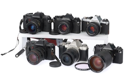 Lot 261 - A Group of Pentax K-mount Cameras