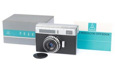 Lot 158 - A Pentacon Prakti Compact Camera