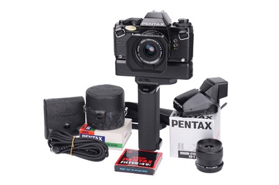 Lot 259 - A Pentax LX 35mm SLR Camera Outfit
