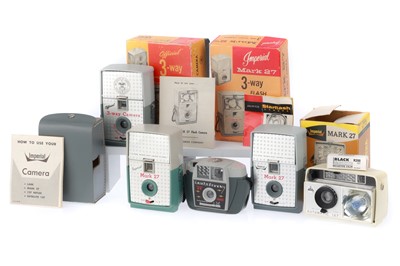 Lot 436 - A Selection of Plastic Cameras