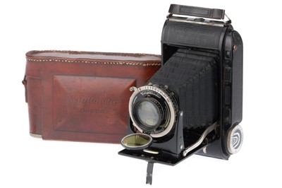 Lot 277 - A Voigtlander Bessa RF Folding Camera