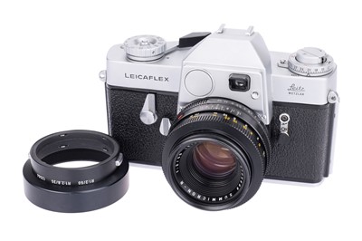 Lot 53 - A Leitz Leicaflex 35mm SLR Camera