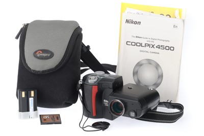 Lot 219 - A Nikon Coolpix 4500 Digital Compact Camera