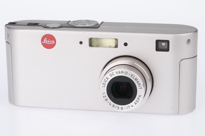 Lot 50 - A Leitz Leica D-Lux Digital Compact Camera