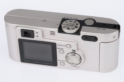 Lot 50 - A Leitz Leica D-Lux Digital Compact Camera